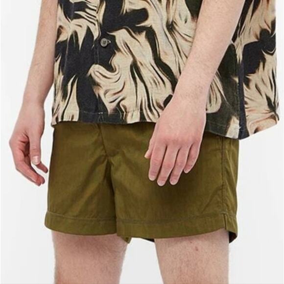 CDLP Men's Deck Shorts in Olive Size 48 Small - Picture 3 of 8
